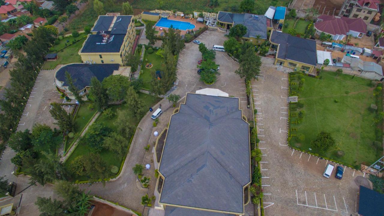 Nobleza Hotel Kigali Buitenkant foto