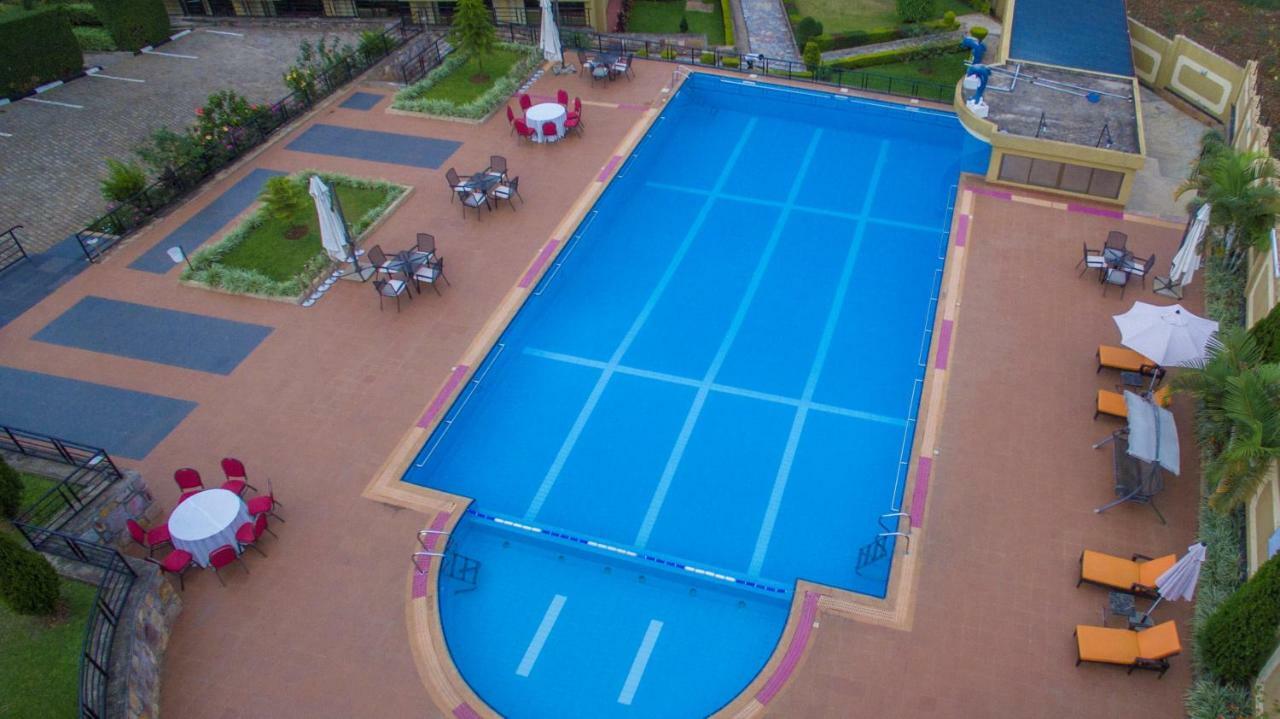 Nobleza Hotel Kigali Buitenkant foto